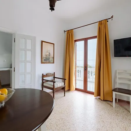 Kaminia Homes Villa *