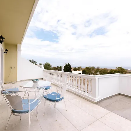 Kaminia Homes Villa *