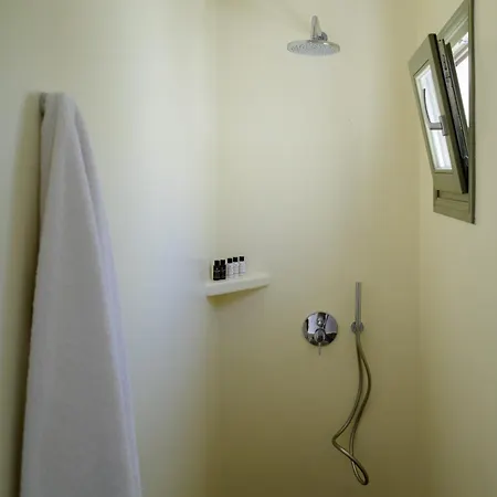 Villa Kaminia Homes *