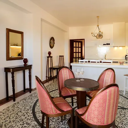 Kaminia Homes Villa