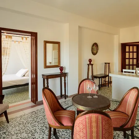 Kaminia Homes * Éxo Goniá